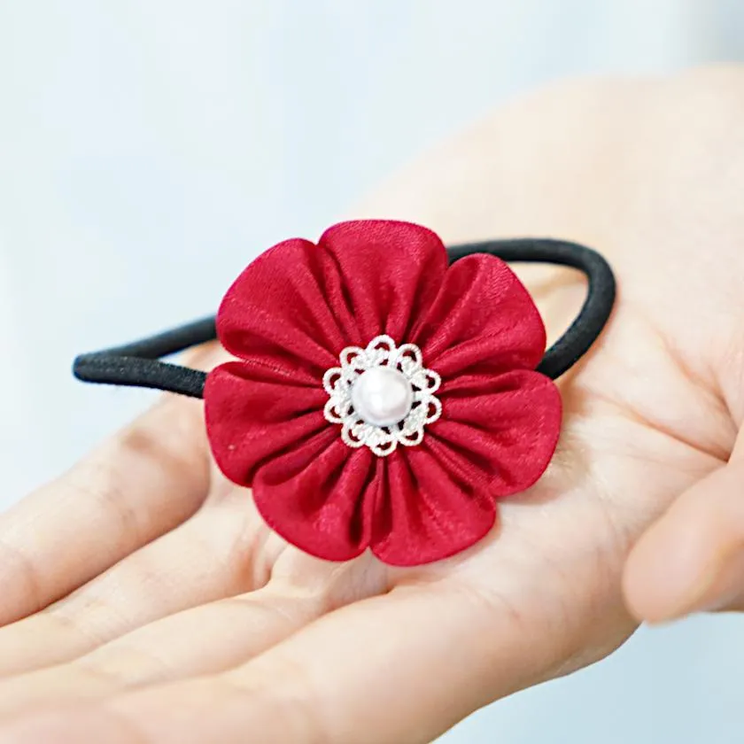 [ACCESSORY 4 PIECES] AKANE (ROUND BROOCHES, HEXAGONAL BROOCHES, HAIR CLIPS, HAIR ELASTICS ) | TSUMAMI KANZASHI