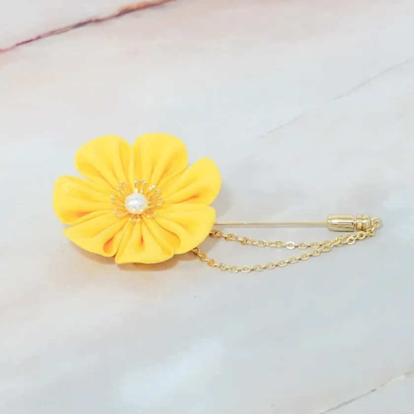 [ACCESSORY 4 PIECES] GOLDEN YELLOW (BARRETTES, HAT PIN BROOCHES, EARRINGS, HAIRPINS) | TSUMAMI KANZASHI