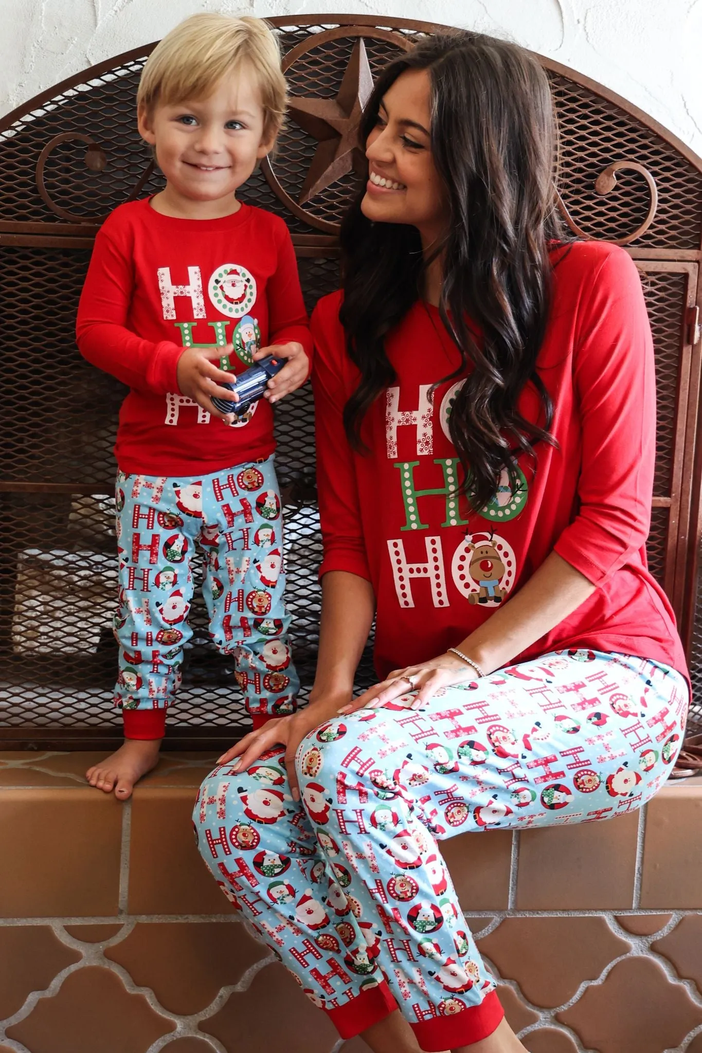 Amanda Blu & Co Christmas Ho Ho Ho Ladies Pajama Jogger Set