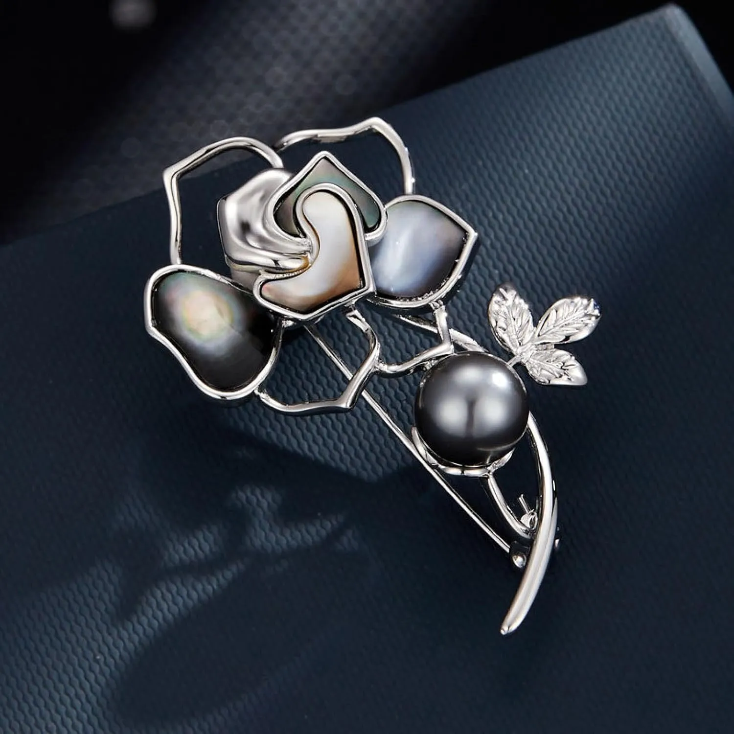 Fashion Brooches for Women Brooch, Butterfly Brooch, Suitable For Party And Daily Wear On Many Occasions
