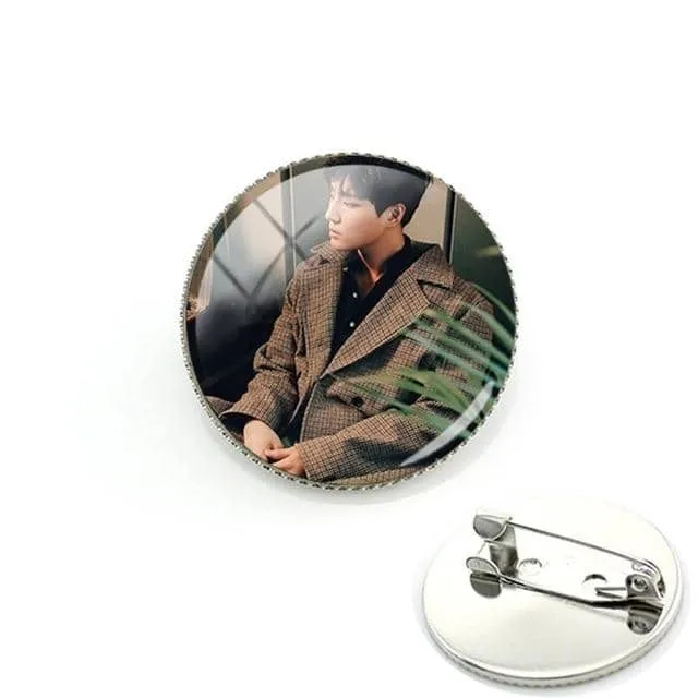 Korean Day6 Badges Brooch Remember Us Youth JAE SUNGJIN Photo Glass Cabochon Metal Pin Brooches Fans Gift DAY19