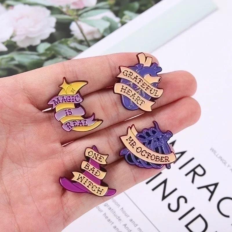 Punk Cowboy Style Modern Style Letter Heart Shape Skull Alloy Stamping Stoving Varnish Plating Kid's Couple Unisex Brooches